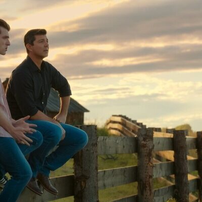 Johnny Link y Alex Quijano en 'Felices para siempre' de 'Mi vida con los chicos Walter'