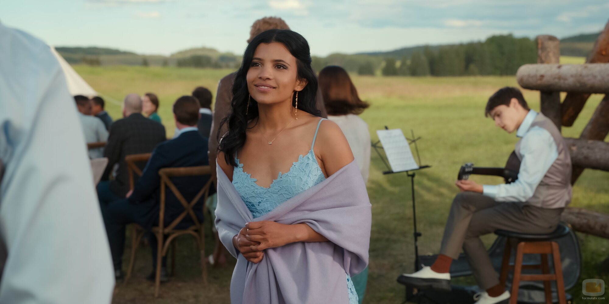 Nikki Rodriguez en 1x10 'Felices para siempre' de 'Mi vida con los chicos Walter'