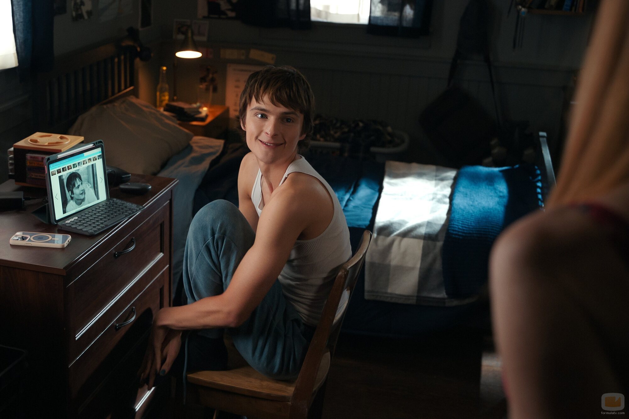 Corey Fogelmanis en el 2x03 de 'My Life with the Walter Boys'
