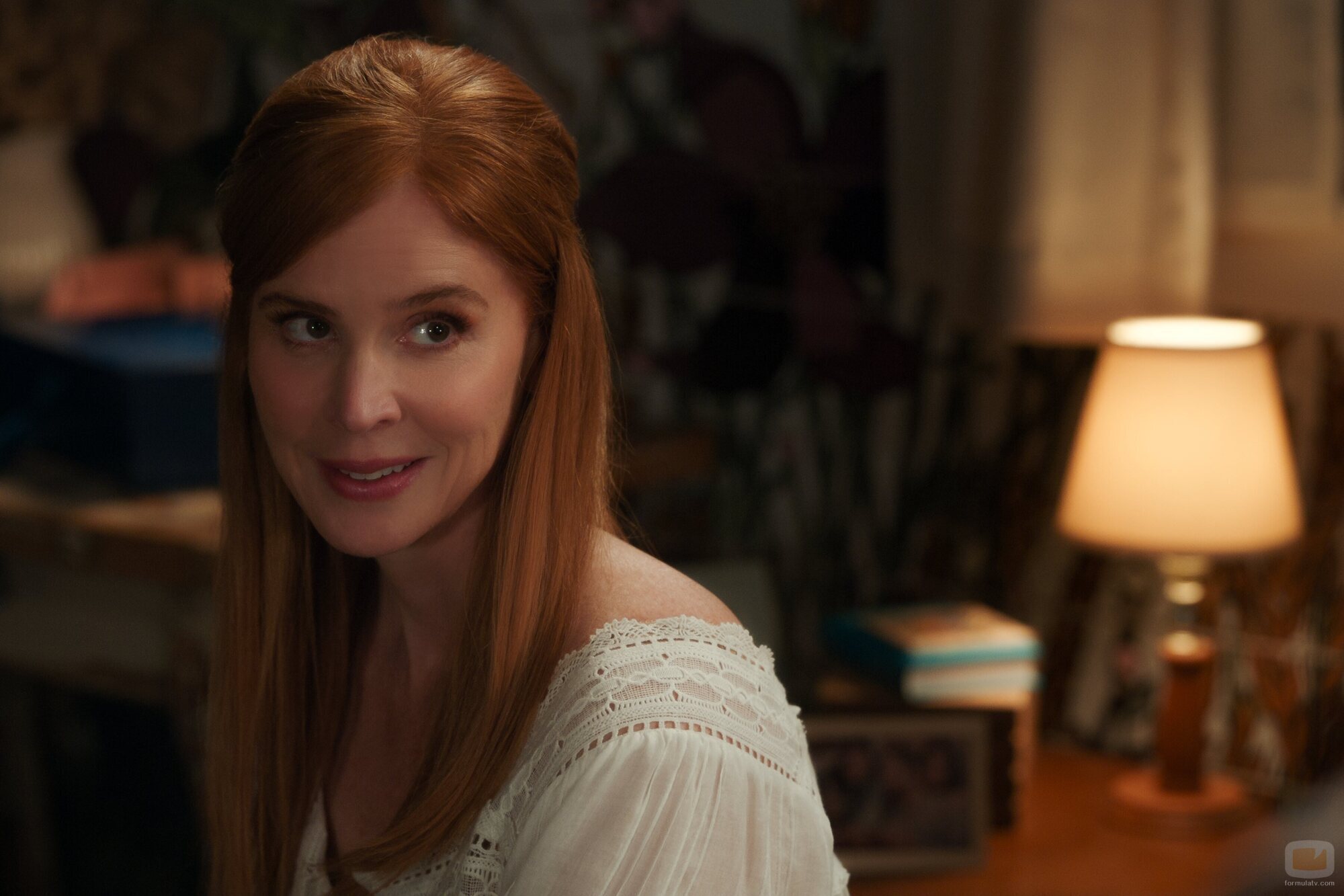 Sarah Rafferty en 2x03 titulado 'Las chicas solo quieren recaudar' de 'Mi vida con los chicos Walter'