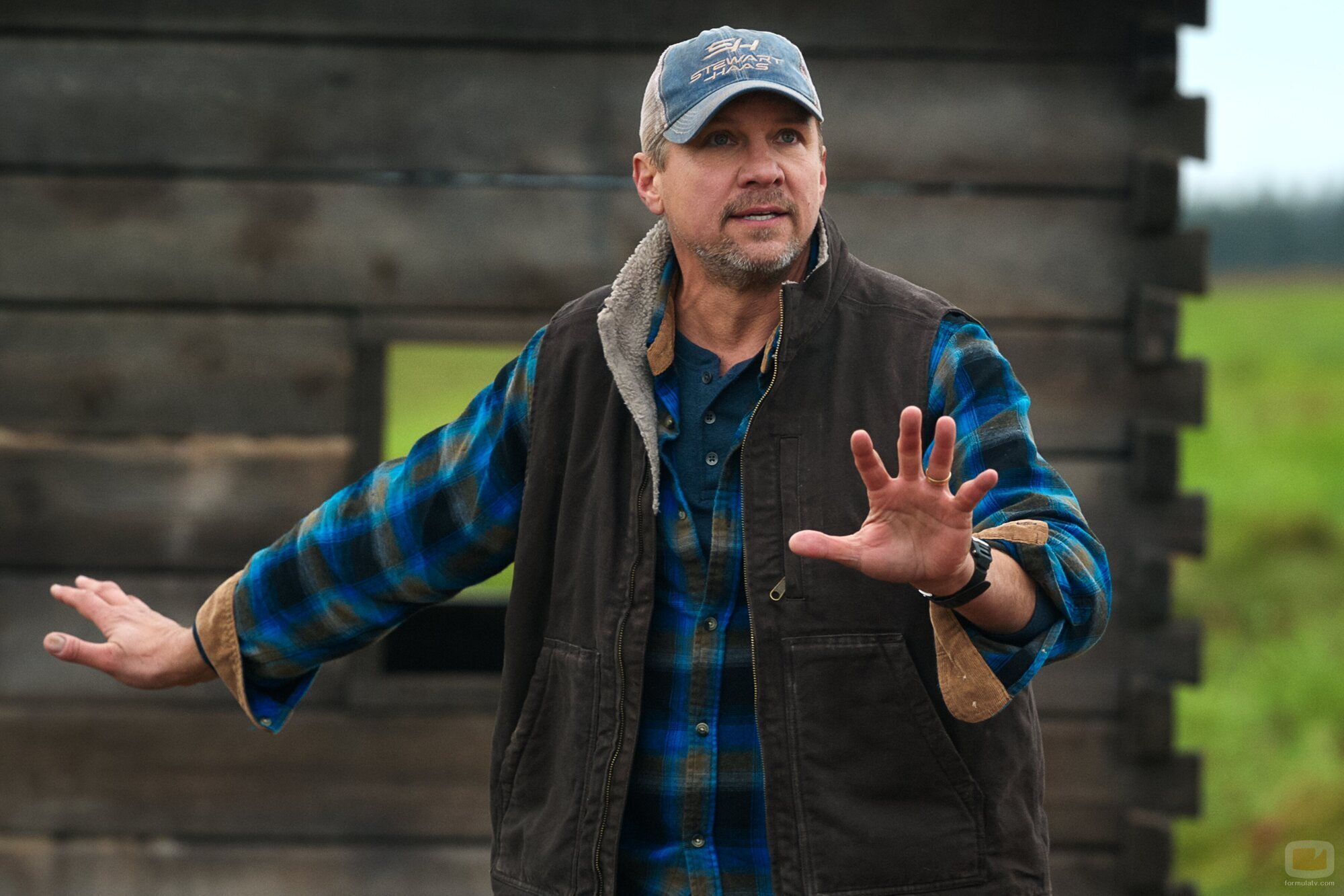 Marc Blucas en 2x03 titulado 'Las chicas solo quieren recaudar' de 'Mi vida con los chicos Walter'