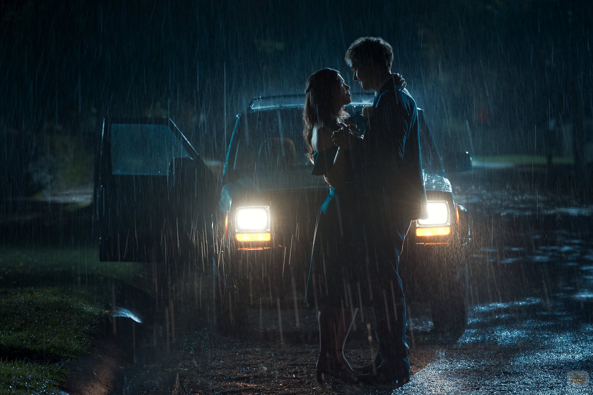 Alisha Newton y Connor Stanhope en el 2x05 de 'Mi vida con los chicos Walter'