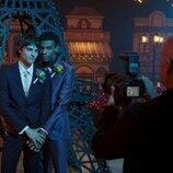 Corey Fogelmanis y Jaylan Evans en Capítulo 5 titulado 'Una noche para recordar' de 'Mi vida con los chicos Walter'