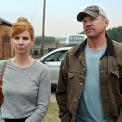 Marc Blucas y Sarah Rafferty en 'Después del baile' de 'My Life with the Walter Boys'