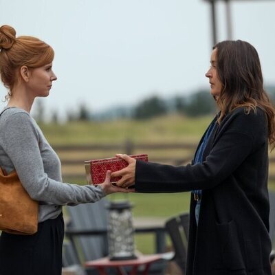 Sarah Rafferty en 'Después del baile' de 'Mi vida con los chicos Walter'