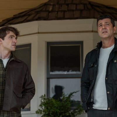 Johnny Link y Alex Quijano en 2x06 titulado 'Después del baile' de 'Mi vida con los chicos Walter'