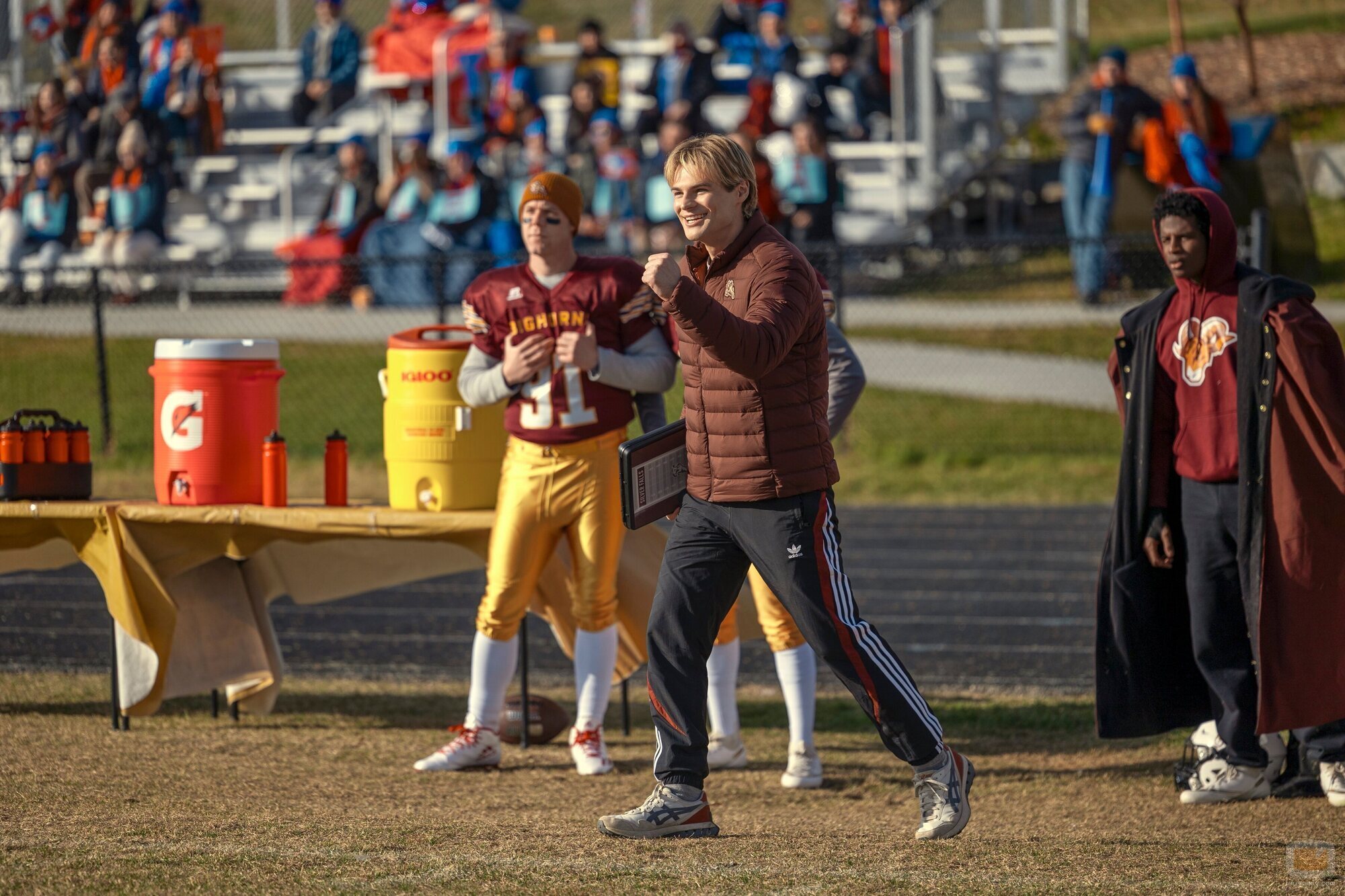 Noah LaLonde en 'Brillos y desafíos' de 'My Life with the Walter Boys'