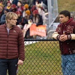 Noah LaLonde y Kolton Stewart en 2x10 'Brillos y desafíos' de 'Mi vida con los chicos Walter'