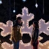 Mya Lowe y Kolton Stewart en el 2x10 de 'Mi vida con los chicos Walter'