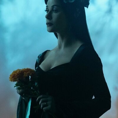 Catherine Zeta-Jones en el 2x05 de 'Wednesday'