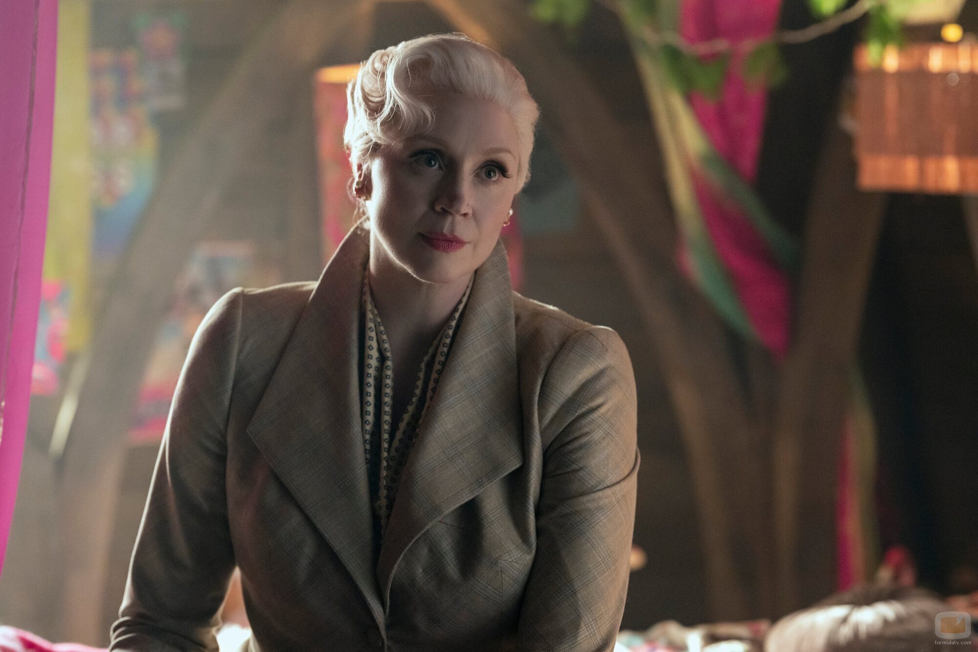 Gwendoline Christie en 2x05 'El Hyde y la triste persecución' de 'Miércoles'