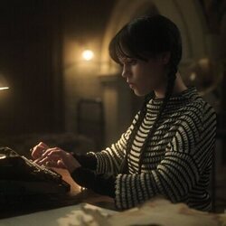 Jenna Ortega en la temporada 2 y el capítulo 05 de 'Miércoles'