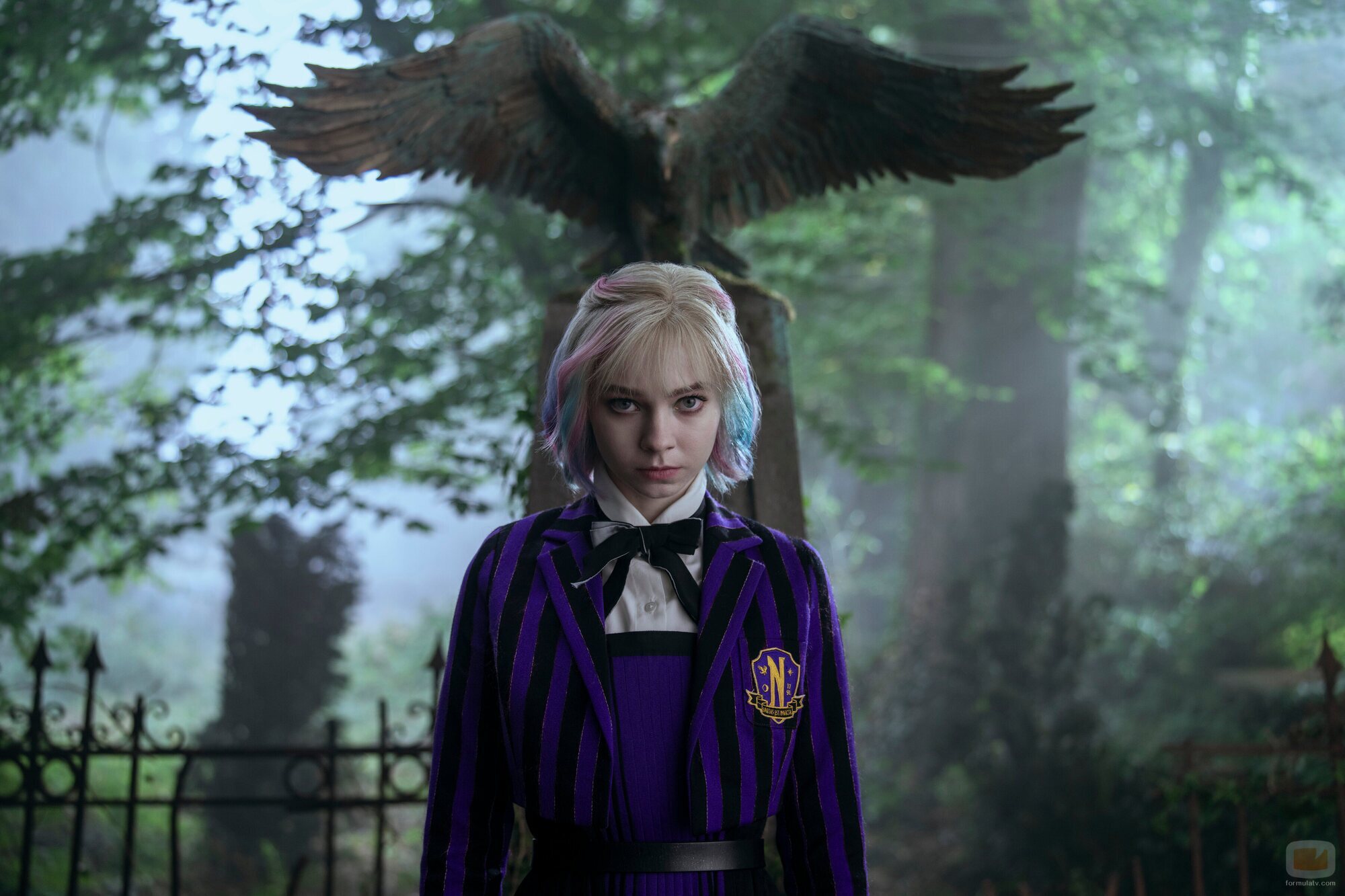 Emma Myers en 'Entristécete a ti misma' de 'Miércoles'