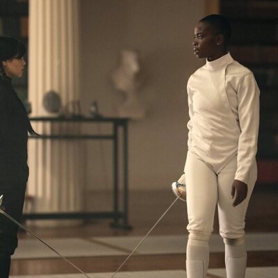 Jenna Ortega y Joy Sunday en la temporada 2 y el capítulo 07 de 'Miércoles'