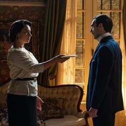 Isabel Serrano y Guillermo Serrano en el 4x176 de 'La Promesa'