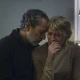 Robin Wright y Waleed Zuaiter en 1x03 'Episodio 3' de 'La novia'