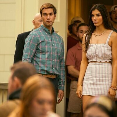 Austin North en 4x06 'El ayuntamiento' de 'Outer Banks'