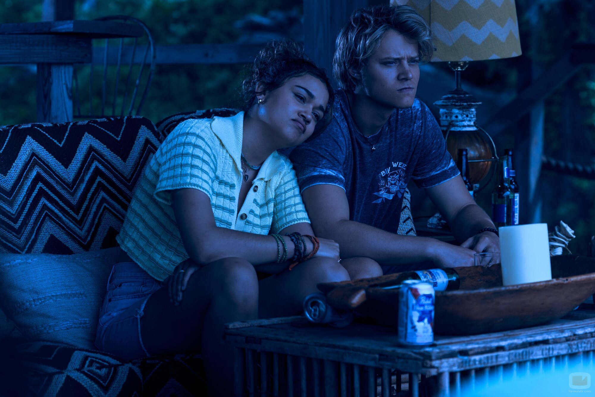 Madison Bailey y Rudy Pankow en 'Familia' de 'Outer Banks'