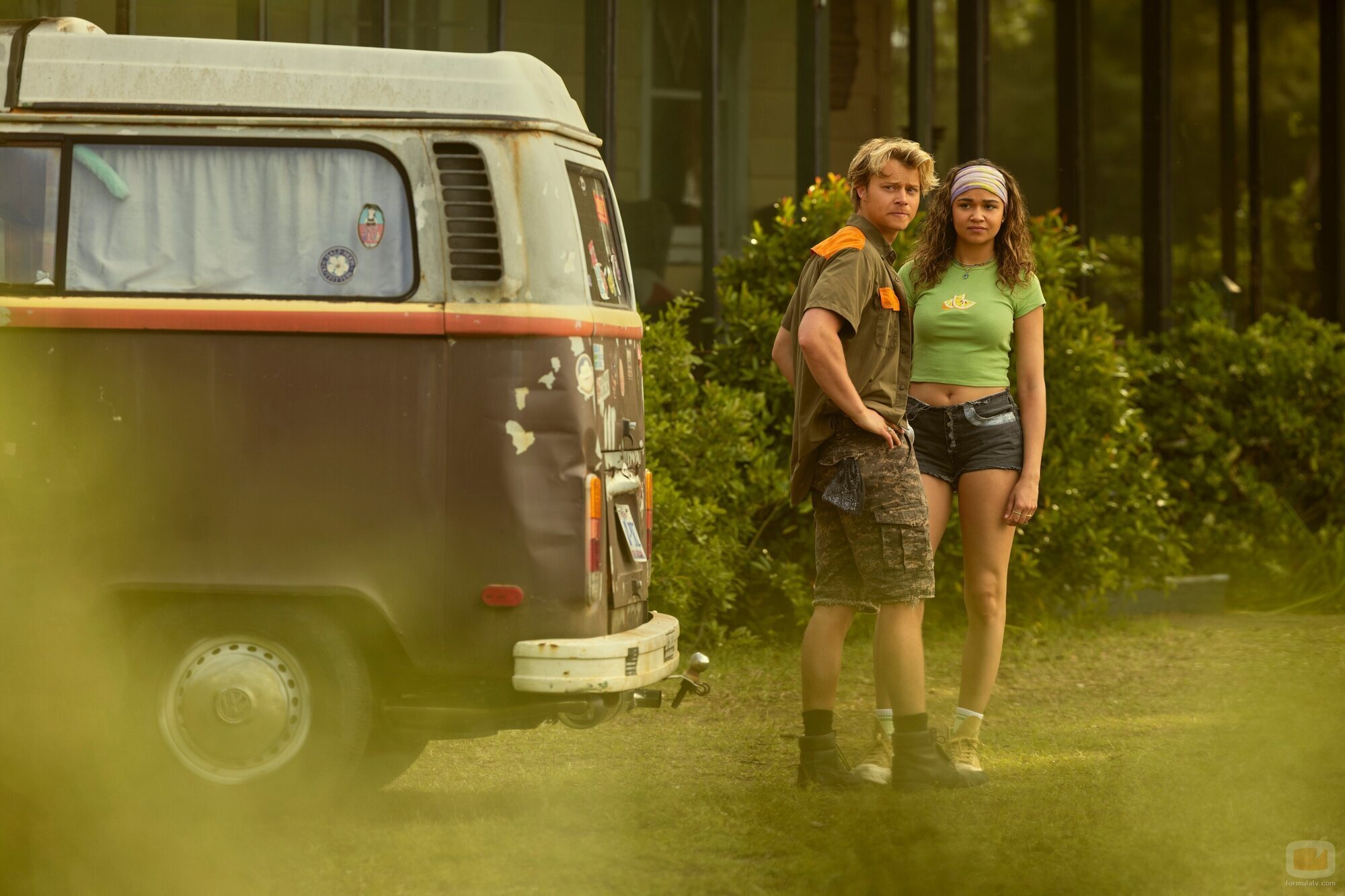 Madison Bailey y Rudy Pankow en 4x08 'Familia' de 'Outer Banks'