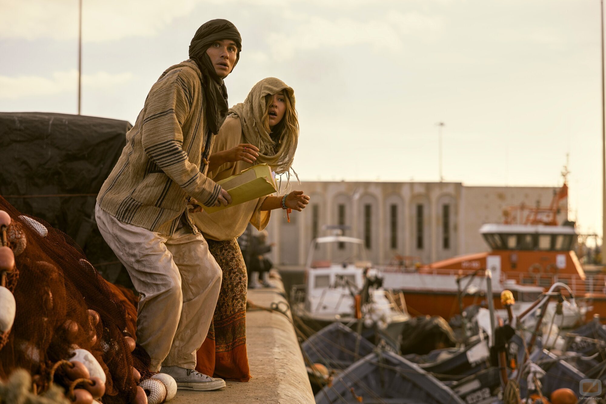 Chase Stokes y Madelyn Cline en la temporada 4 y el capítulo 10 de 'Outer Banks'