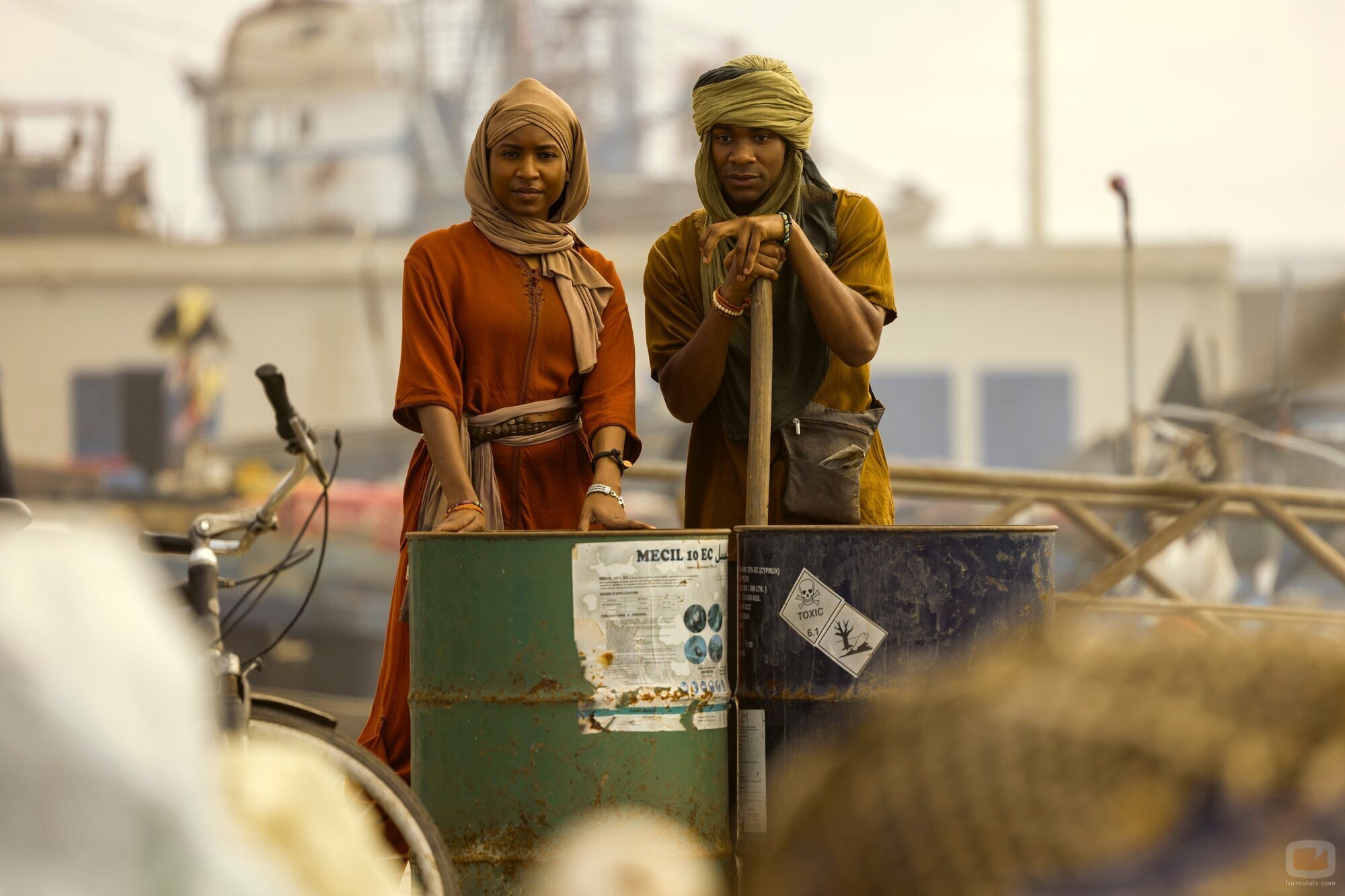 J.D. y Carlacia Grant en el 4x10 de 'Outer Banks'