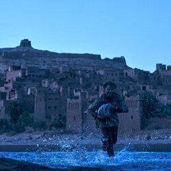 J. Anthony Crane en el 4x10 de 'Outer Banks'