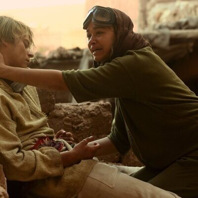 Madison Bailey y Rudy Pankow en la temporada 4 y el capítulo 10 de 'Outer Banks'