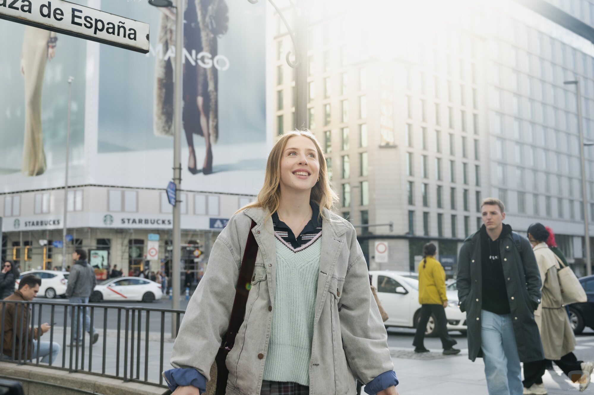 Denisse Peña en Capítulo 1 titulado 'Capítulo 1' de 'La Agencia'