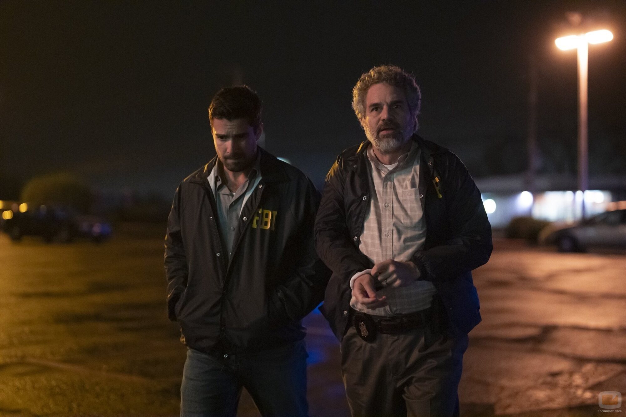 Mark Ruffalo y Fabien Frankel en la temporada 1 y el capítulo 02 de 'Task'
