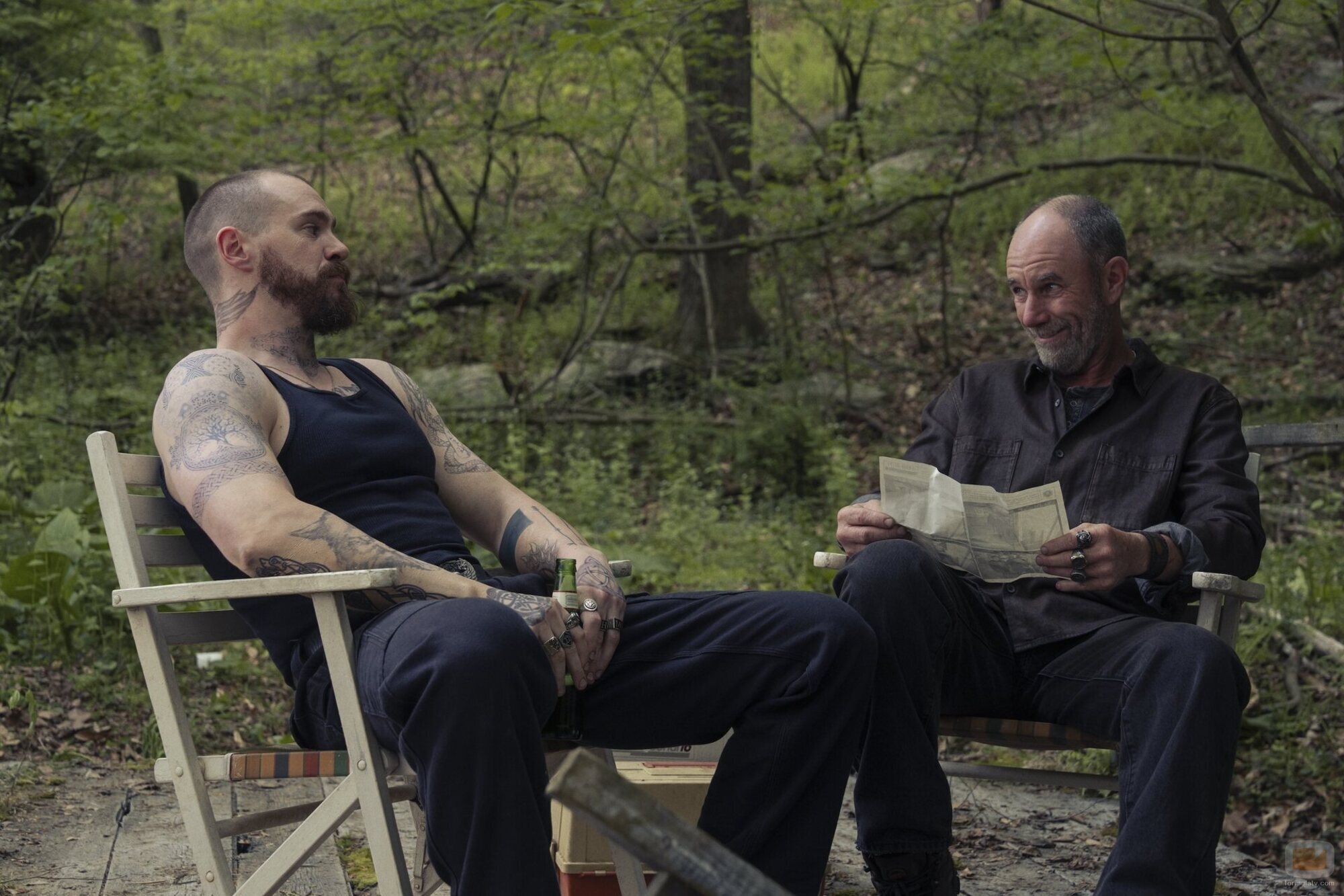 Jamie McShane y Sam Keeley en Capítulo 2 titulado 'Declaraciones Familiares' de 'Task'