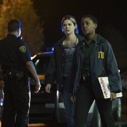 Thuso Mbedu y Alison Oliver en la temporada 1 y el capítulo 02 de 'Task'