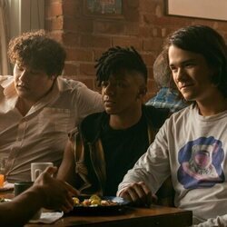 1x02 titulado 'Amanecer glorioso' de 'The Runarounds'