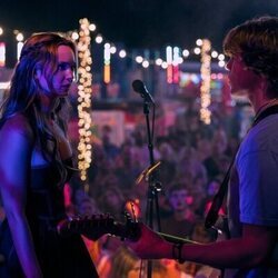 Lilah Pate y William Lipton en la temporada 1 y el capítulo 02 de 'The Runarounds'