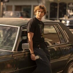 William Lipton en 1x06 'Atrapado robando' de 'The Runarounds'