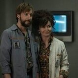 Essie Davis y David Rysdahl en Capítulo 1 titulado 'El País de Nunca Jamás' de 'Alien: Planeta Tierra'