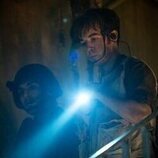 Alex Lawther en 'Mr. October' de 'Alien: Planeta Tierra'