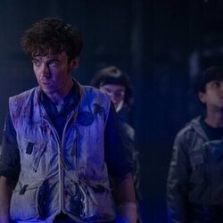 Alex Lawther en 1x02 titulado 'Mr. October' de 'Alien: Planeta Tierra'