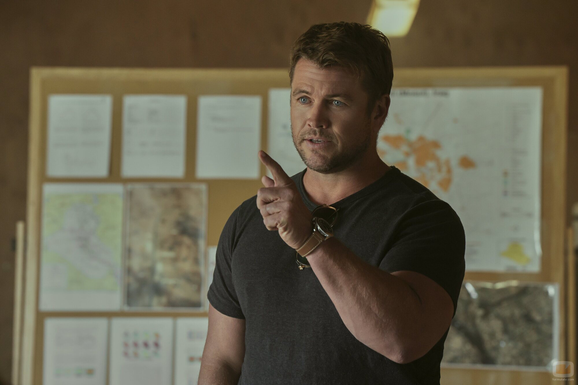 Luke Hemsworth en 1x01 'Determinación inherente' de 'La lista final: Lobo negro'