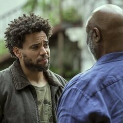 Michael Ealy en Capítulo 3 titulado 'El pasado es un prólogo' de 'La lista final: Lobo negro'