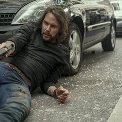 Taylor Kitsch en Capítulo 5 titulado 'Escape y evasión' de 'La lista final: Lobo negro'