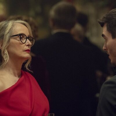 Julie Delpy en 1x01 'Episodio 1' de 'Rehén'