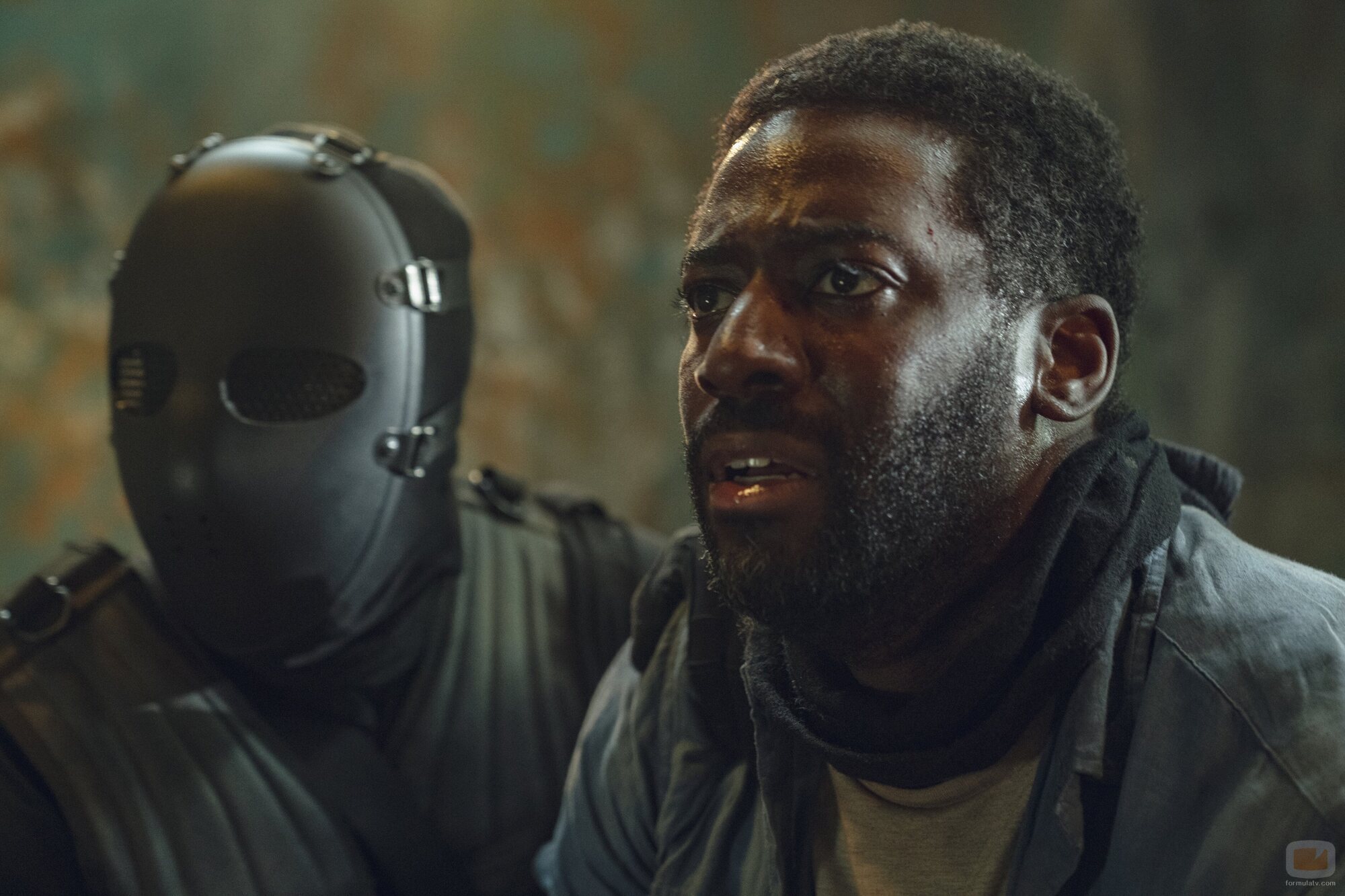 Ashley Thomas en 1x02 titulado 'Episodio 2' de 'Rehén'