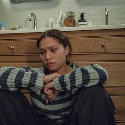 Isobel Akuwudike en el 1x03 de 'Hostage'