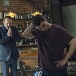 Corey Mylchreest en 'Episodio 3' de 'Hostage'