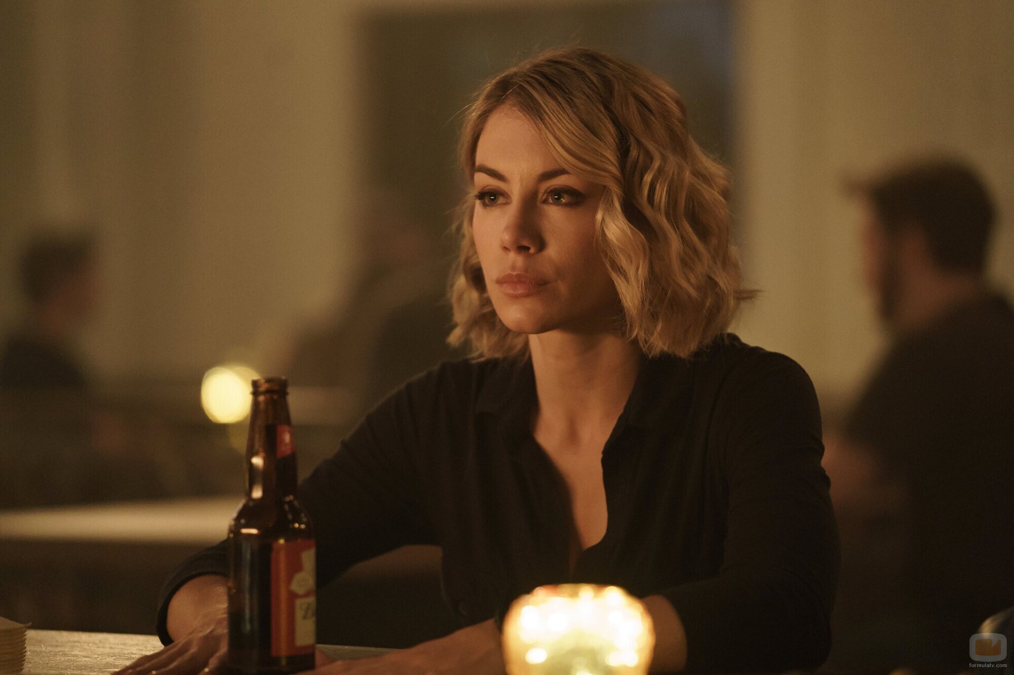 Jennifer Holland en 1x01 'Un Giro Completamente Nuevo' de 'El Pacificador'