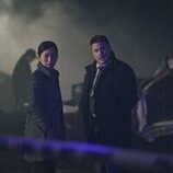 Lochlyn Munro y Annie Chang en Capítulo 2 titulado 'Mejores Amigos, Para Nunca' de 'El Pacificador'