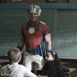 John Cena en 1x06 'Lamento Después de Leer' de 'El Pacificador'