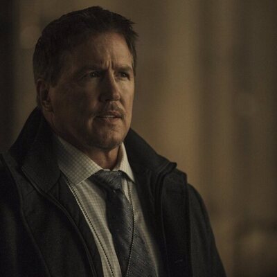 Lochlyn Munro en la temporada 1 y el capítulo 08 de 'El Pacificador'