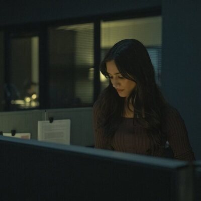 Sol Rodriguez en el 2x01 de 'Peacemaker'
