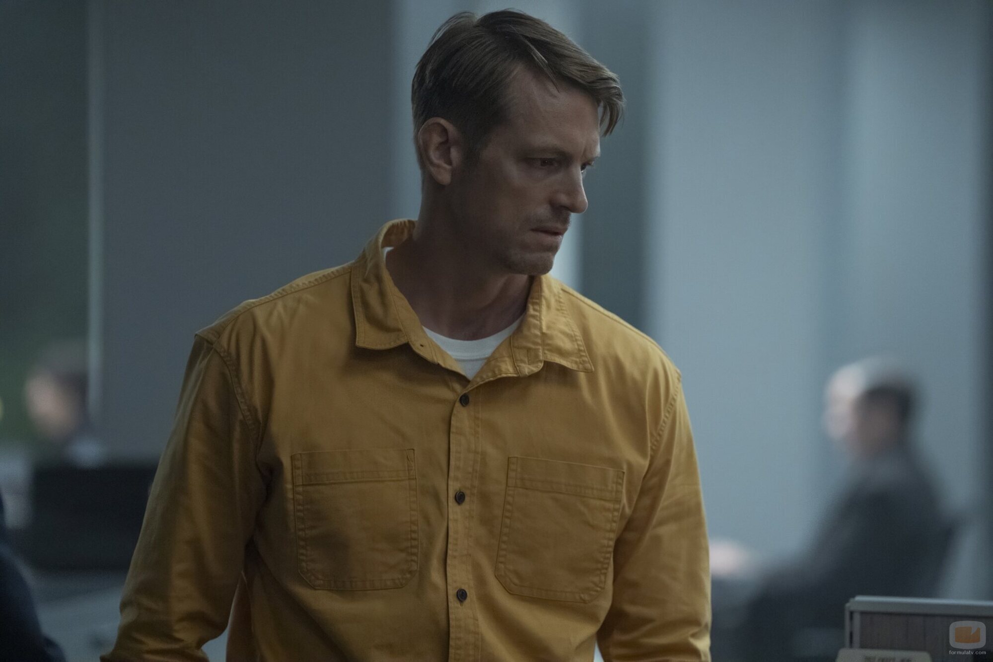 Joel Kinnaman en la temporada 2 y el capítulo 03 de 'El Pacificador'